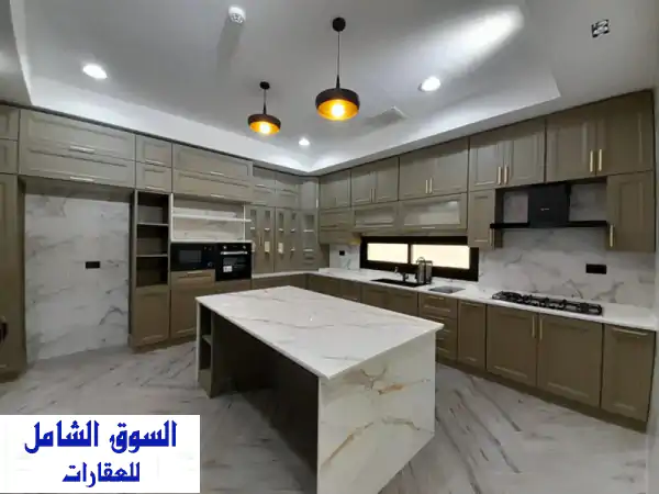 💎 لعشاق التميز والـ VIP: فيلا مودرن فاخرة للإيجار بالرياض - جنوب الشامخة - تشطيب سوبر VIP وتكييف مركزي!