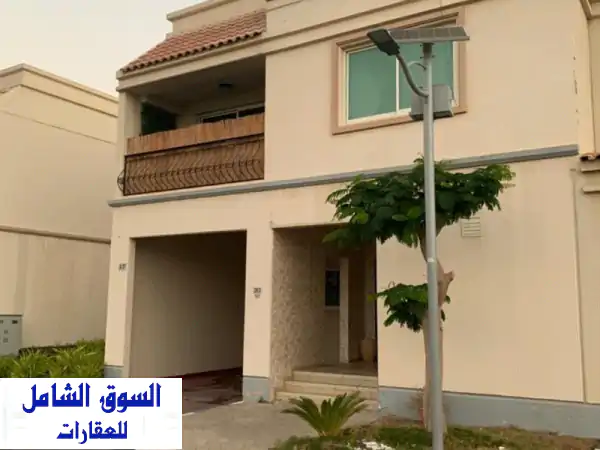 فيلا للإيجار  أبوظبي  منطقة ربدان  المطقع  مجمع...