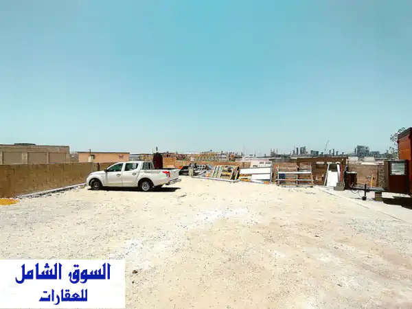 فرصتك لنمو أعمالك: أرض صناعية وورشة متكاملة للإيجار...