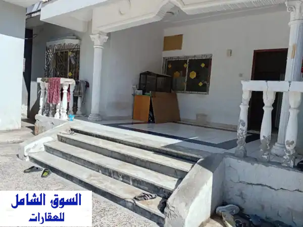 فرصة استثمارية ذهبية: عقار سكني تجاري ضخم (10372 قدم...