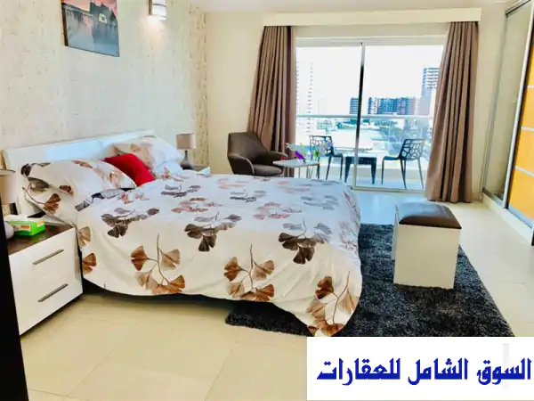 شقة أحلامك في جزر أمواج للبيع | 136م مفروشة...