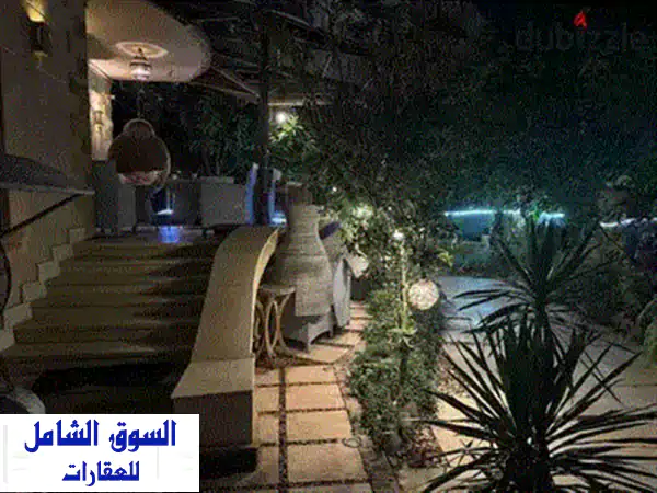 بينتهاوس الأحلام بالمراسم فيفث سكوير: 168م+110م رووف | تشطيب كامل ومطبخ خشبي | أقل سعر حصري!