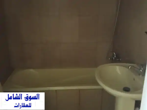 فرصة العمر في بلاط جبيل: شقة جديدة وفاخرة 130م²، 3...