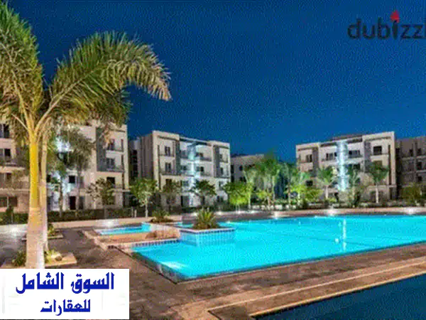 شقة مفروشة بالكامل للبيع فيفث سكوير القاهرة الجديدة - 160م 3 غرف | موقع مميز بسعر تفاوضي!