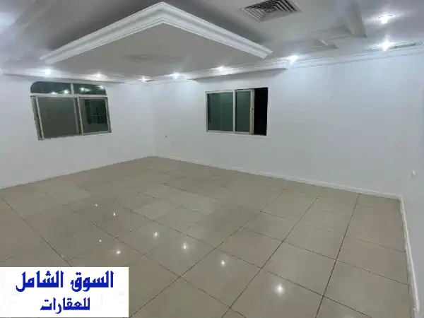 للايجار بالعدان: دور كامل فاخر 5 غرف نوم بمساحات...