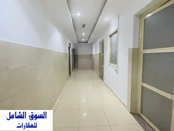 فرصة ذهبية: للإيجار طابق كامل لمشروعك! صالون تجميل...