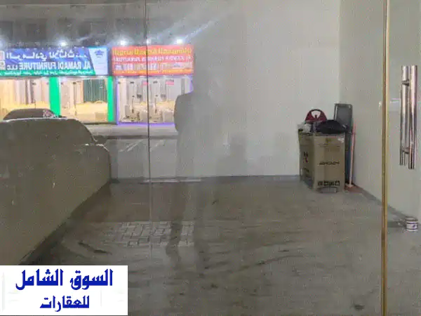 فرصة ذهبية! 3 محلات تجارية للإيجار السنوي في الروضة...