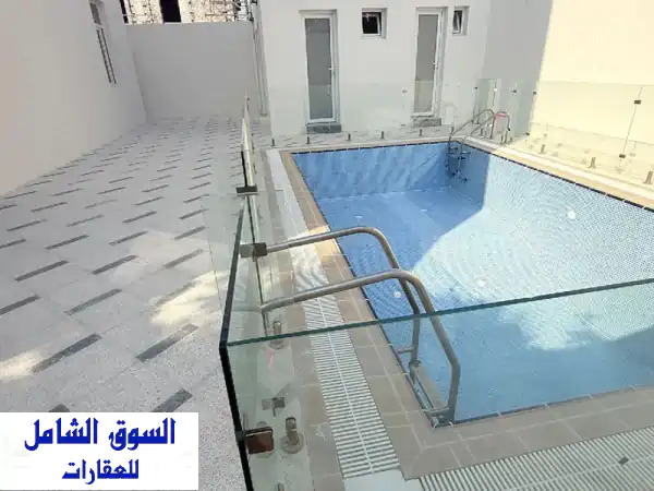 فيلا فاخرة للبيع بالخيسة: 8 غرف ماستر، مسبح خاص، تشطيب استثنائي وموقع مثالي!