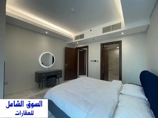 للإيجار شقة فندقية فاخره في موقع مميز في لوسيل مارينا مكونة من غرفتين ماستر وغرفة معيشة وحمام مع ...