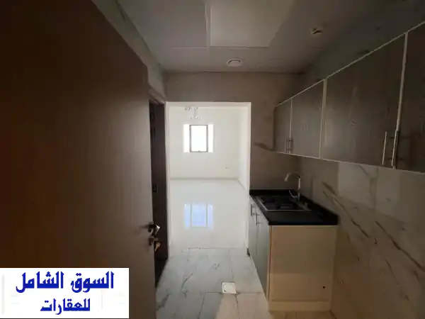 بناية جديدة  أول ساكن في النعيمية بجوار السفير مول وبالقرب من السيتي تاور وجميع الخدمات أكبر ...