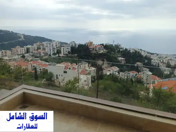 شقق فاخرة للبيع في بلاط جبيل: إطلالة بحر وجبل لا تُضاهى، 160م² بتشطيب سوبر ديلوكس وموقفين خاصين.