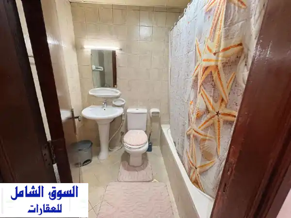 فرصة لا تُعوّض! شقة مفروشة للإيجار بالشارقة: أول ساكن، الخان، موقع استراتيجي وراقي