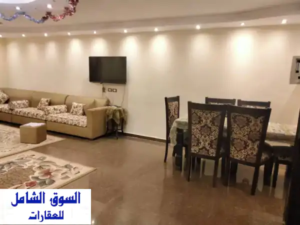 شقة فندقية فاخرة للإيجار بالمهندسين: 3 غرف و 3 حمامات...