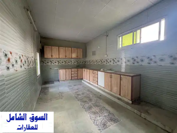 للإيجار بالصبحه: بيت زاوية فسيح (4 غرف نوم) |...