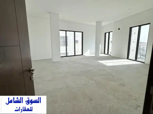 مكاتب عصرية للإيجار على شارع البديع، البحرين |...