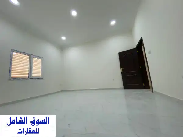 منزلك المثالي: شقة غرفتين وصالة للإيجار بالمناصير...