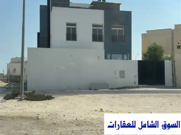 للإيجار فيلا في الخور وسط المدينة