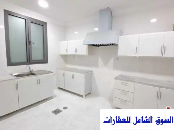 في الفنيطيس شقة للمعاريس سكن المالك 3 غرف صالة مطبخ غرفة خدامة موقفين جم بعض للإيجار فنيطيس مبارك الكبير