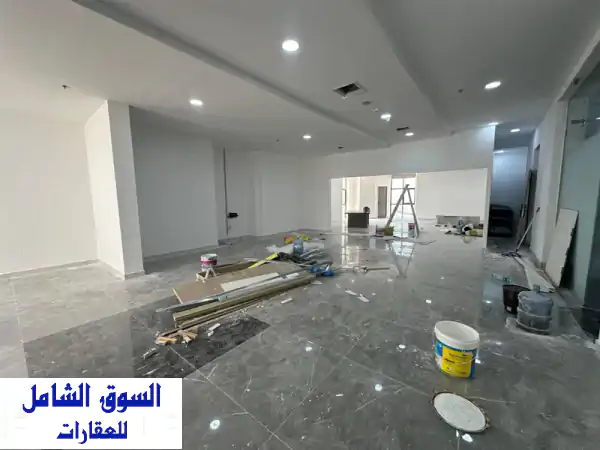 فرصة ذهبية: مقر شركة أحلامك! طابق كامل 5000 قدم...