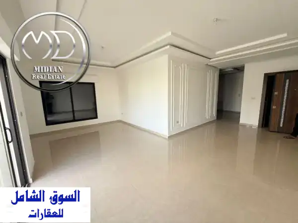 شقة دوبلكس فاخرة جديدة للبيع مع رووف وإطلالة ساحرة...