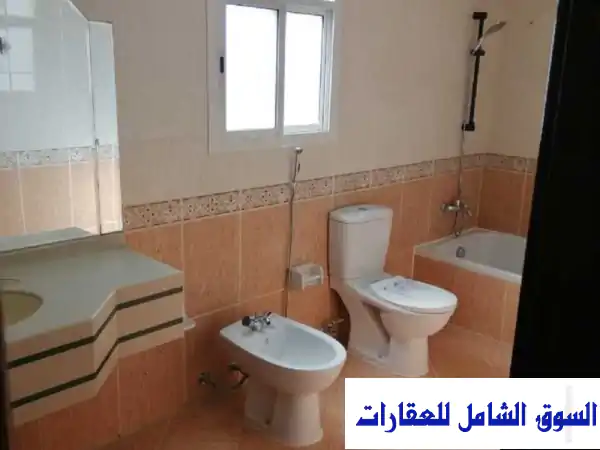 فيلا فخمة للإيجار بالمعمورة الدوحة | 3 غرف وصالة...