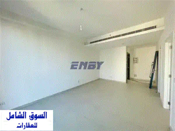 شقة أحلامك في جل الديب: جديدة كلياً، 265م²، إطلالة بحر مفتوحة! REF#NB125489