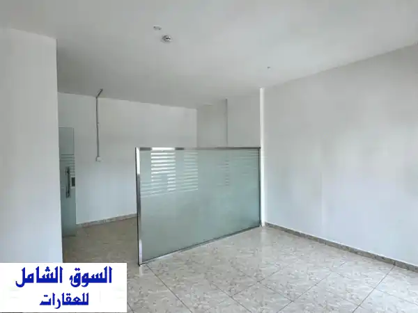 مكتب فاخر للإيجار السنوي في المجاز 1، الشارقة | 1100...