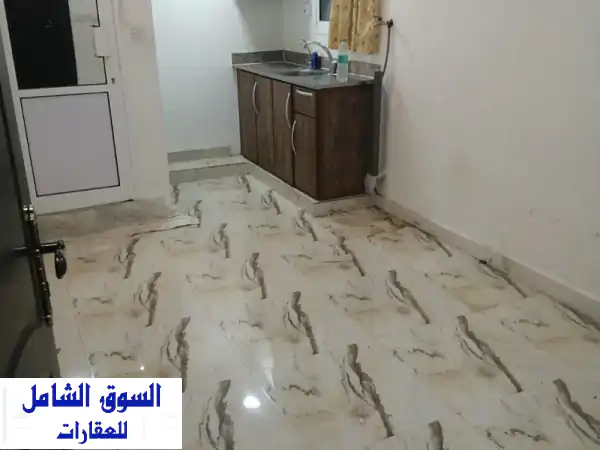 استوديو فاخر للإيجار بكرباباد | 100 د.ب شامل الكهرباء غير المحدودة | قرب مجمع السيف