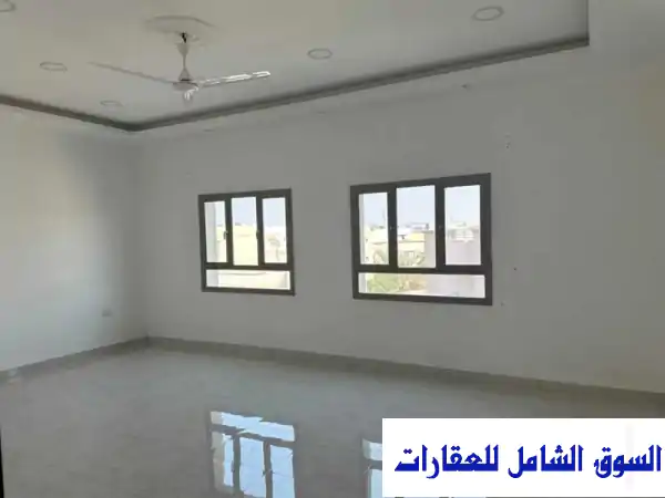 شقة عائلية فاخرة للإيجار في عالي، البحرين | 130م²...