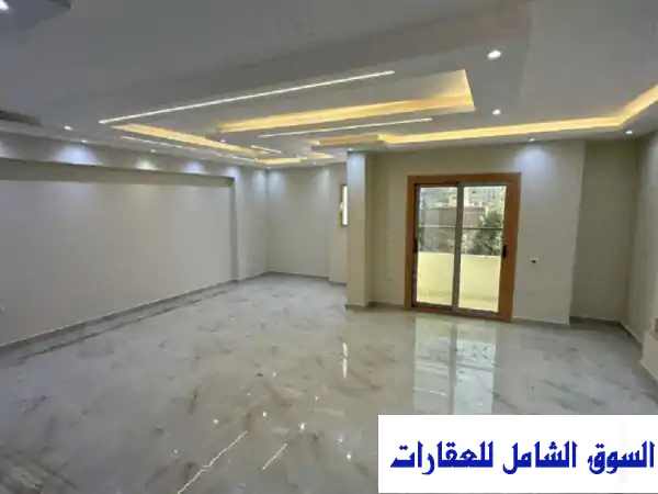 استلام فوري باقل مقدم دوبلكس داخل كمبوند في ارقي...