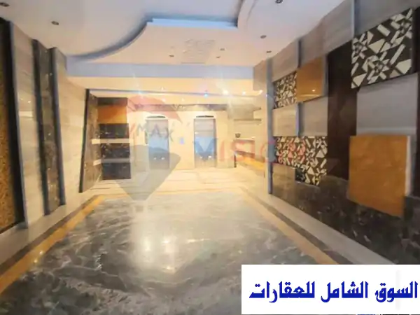 فرصة ذهبية: شقة فاخرة للإيجار قانون قديم 255م...