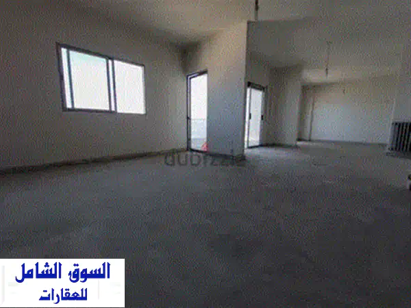 فرصة استثنائية: شقة 3 غرف مفروشة بتراس للبيع في عوكر | تقبل الإسكان | REF PB43.A.19