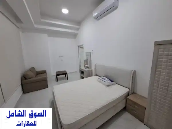 إيجار غرفة خاصة بفيلا فاخرة وهادئة | حمام خاص،...