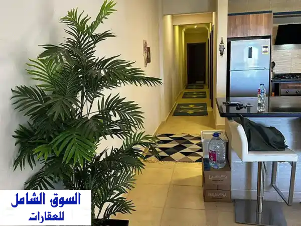 للبيع شاليه أرضي فاخر بحديقة خاصة في لافيستا توباز...