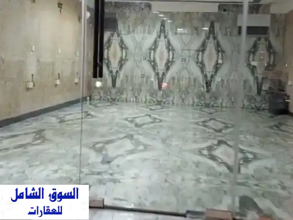 محل تجاري للإيجار بالفروانية: 50م على شارع رئيسي -...