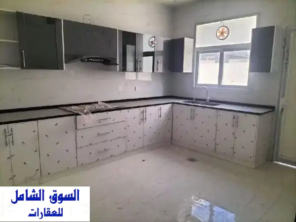 فرصة ذهبية: فيلا فاخرة جديدة للبيع بالزاهية | 280م، 5 ماستر، جاهزة للسكن من المالك مباشرة