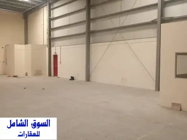 للإيجار مستودع في الصجعة s الشارقة قريب من شارع 97 على الشارع الرئيسي، موقع مميز مساحات مختلفة، ...
