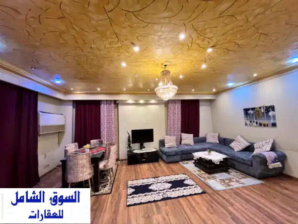 شقة مفروشة فاخرة للإيجار اليومي والشهري بالمهندسين | غرفتين مكيفة بالكامل، إنترنت مجاني وأمن 24/7 🏡