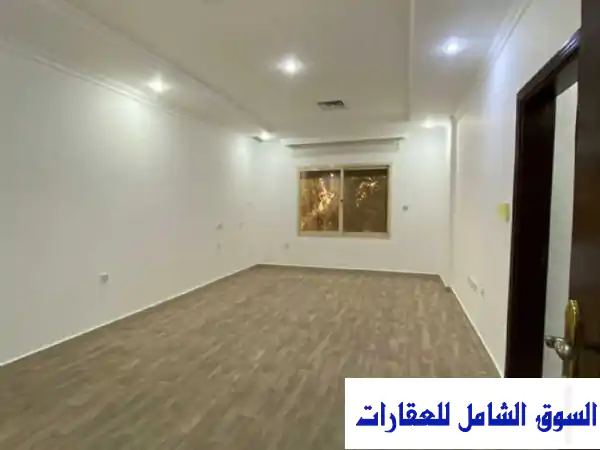 شقة أرضية مميزة للإيجار بمشرف حولي | 3 غرف نوم | 150م²...