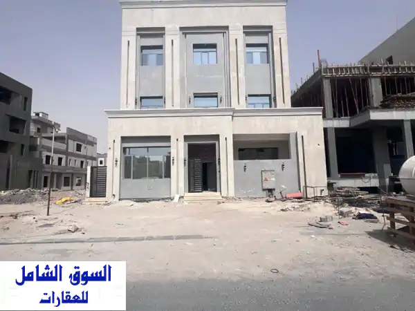 فيلا فاخرة للبيع بالمطلاع 7 | جديدة لم تسكن | 400م² |...