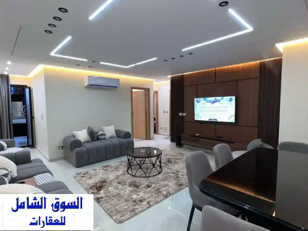 شقة مفروشة فاخره vip للإيجار اليومي والشهري بأرقى أحياء الدقي شارع مصدق الرئيسي سكن جديد مكونة من 3 ...