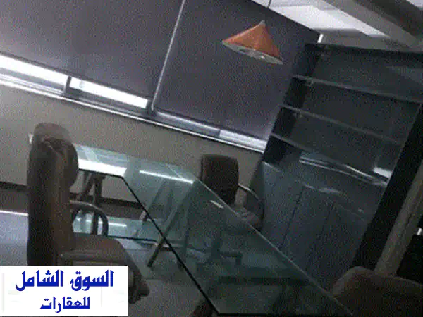 فرصة استثمارية لا تعوض: مكتب تجاري فخم 200 م² للبيع في الزلقا على الأوتوستراد - موقع استراتيجي ZL109