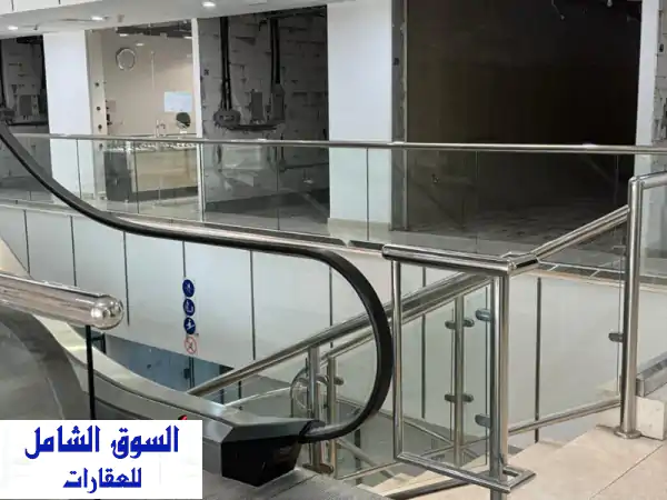 فرصة لا تعوض! محلات تجارية للإيجار بحولي - شارع...