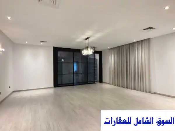 دوبلكس مودرن 550م للإيجار في السلام، حولي | فخامة، خصوصية، ومسبح داخلي خاص