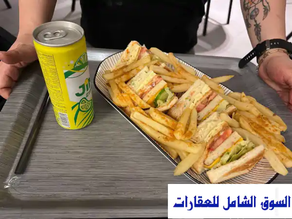 مقهى شيشة ومطعم للبيع في توبلي الوسطى