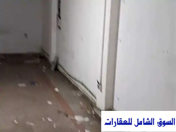 مطعم وكافية 400 م بتفروعات شارع مصدق للإيجار في...