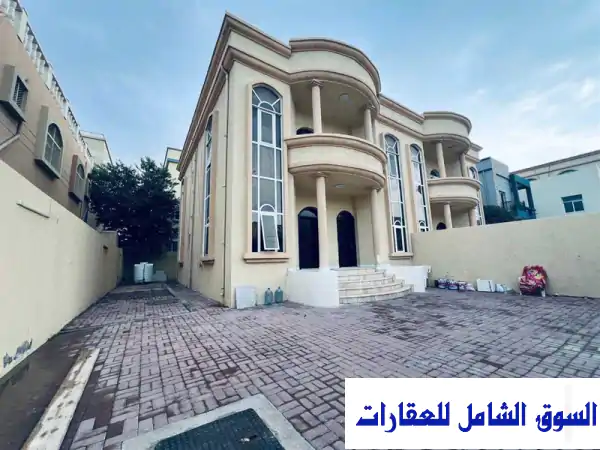 للإيجار فيلا دورين في عجمان المويهات 3 المواصفات 5 غرف