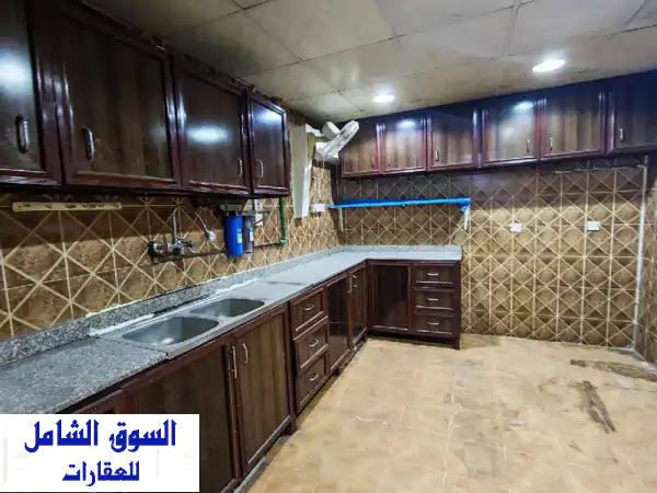 إيجار معيذر | ملحق مستقل 3 غرف وصالة + حوش - قريب...