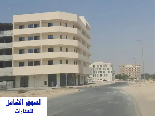 فرصة استثمارية ذهبية: بناية كاملة فاخرة للإيجار...