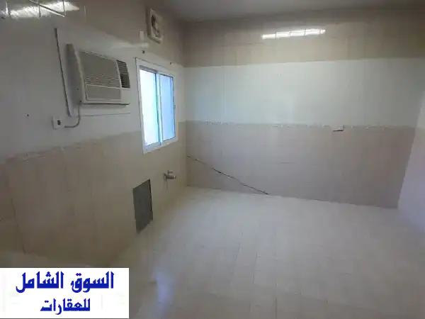 للبيع: منزل عائلي فاخر بمدينة عيسى | 6 غرف نوم، طابقين، حوش وكراج | فرصة لا تعوض!